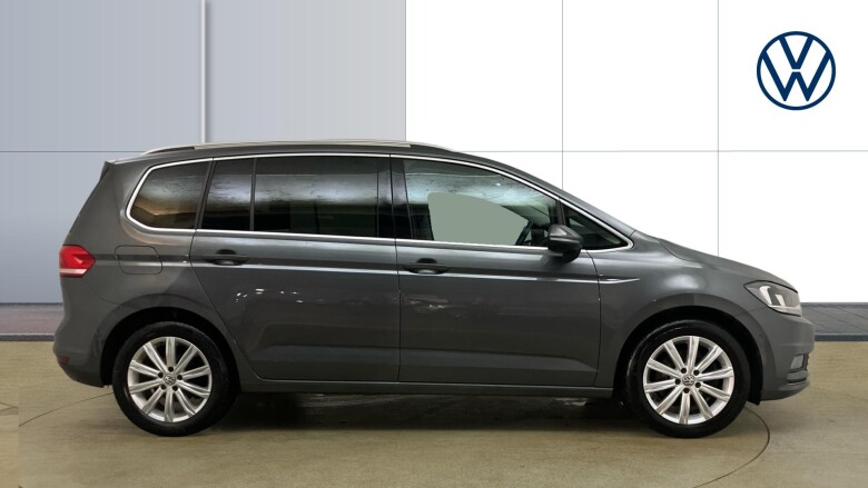 Volkswagen Touran 1.5 TSI EVO SEL 5dr DSG Petrol Estate